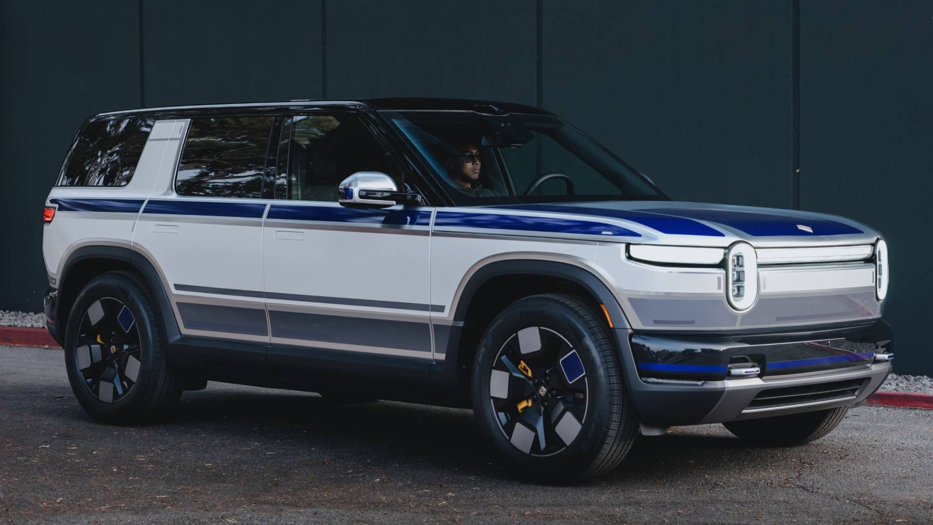 Best Chinese EV SUVs & SUVs
